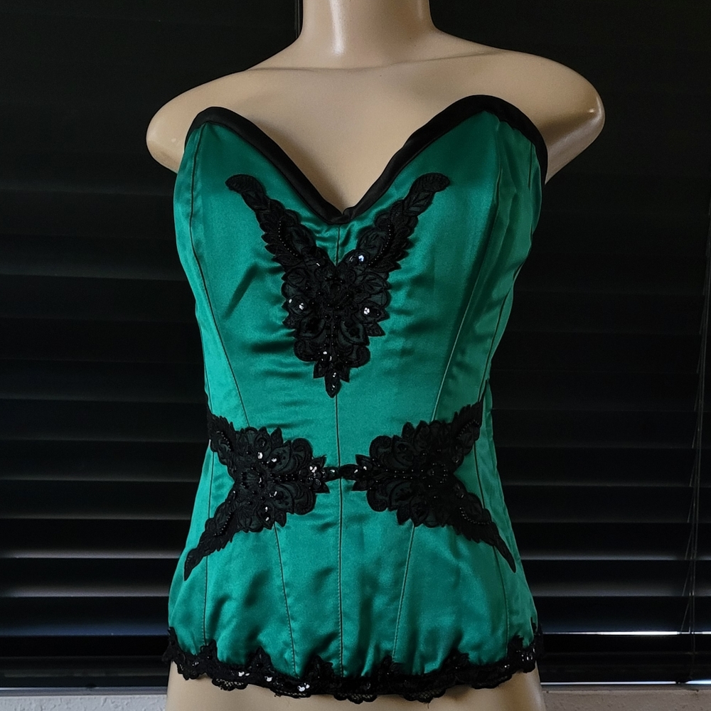 INTIMATE ATTITUDES VINTAGE EMERALD GREEN CORSET